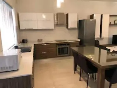 Spacious 3-bedroom In Msida Msierah