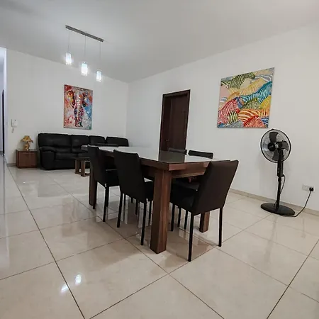 Spacious 3-bedroom In Msida * Msierah